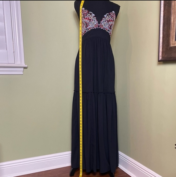 NWT Abercrombie and Fitch Floral Embroidered Maxi Dress - Picture 6 of 9